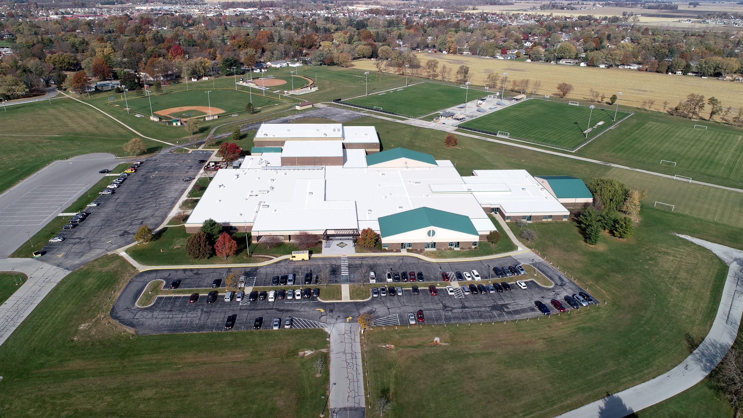 Lebanon middle school commercial roofing project by ce reeve roofing in Indiana