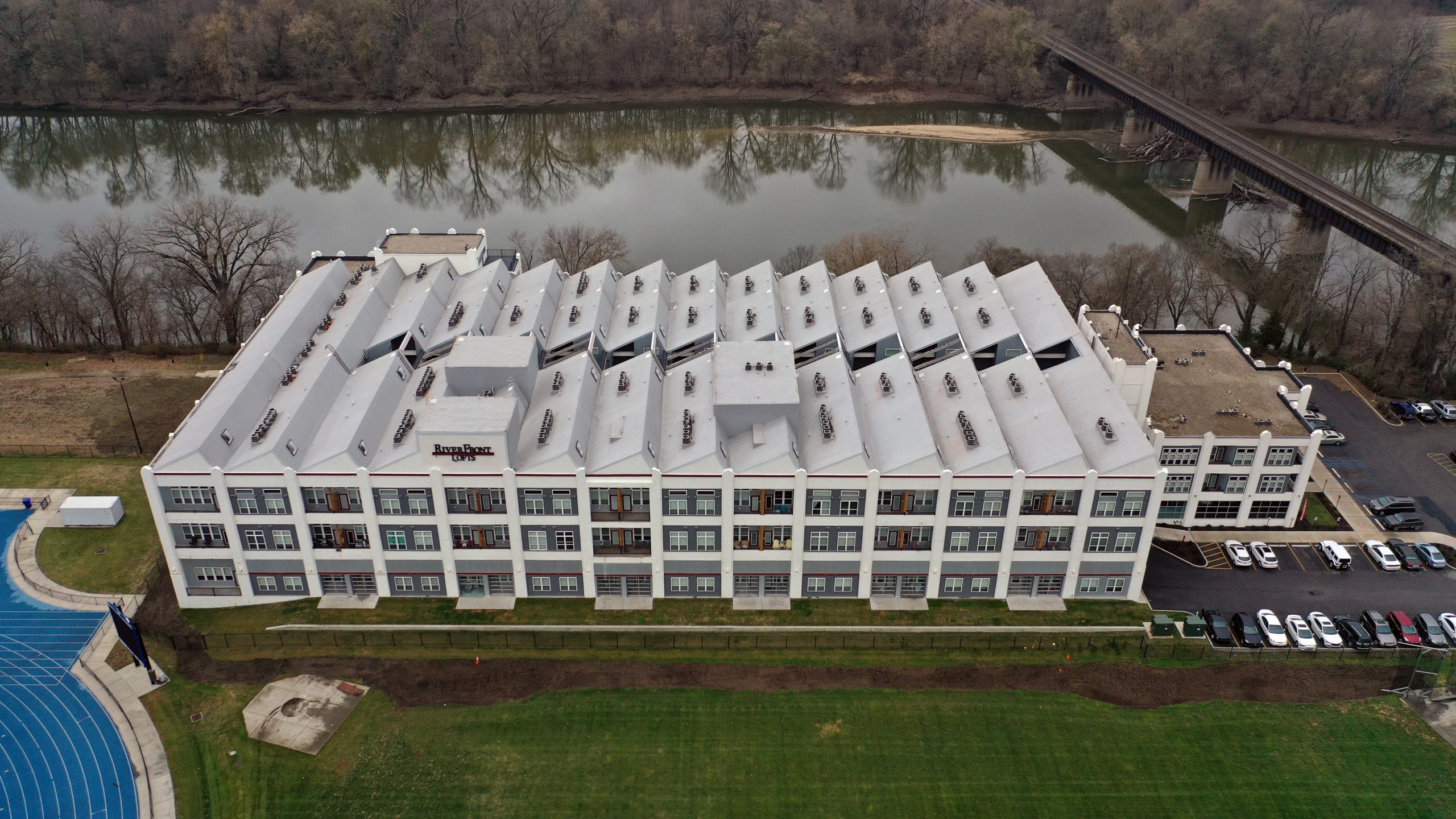 riverftont lofts commercial roofing project by ce reeve roofing in Indiana